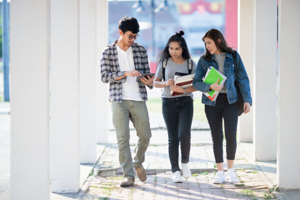 OxfordAQA Teacher Toolkit: Developing Scholar Leaders – what do our students need to emerge as leaders in the 21st century?